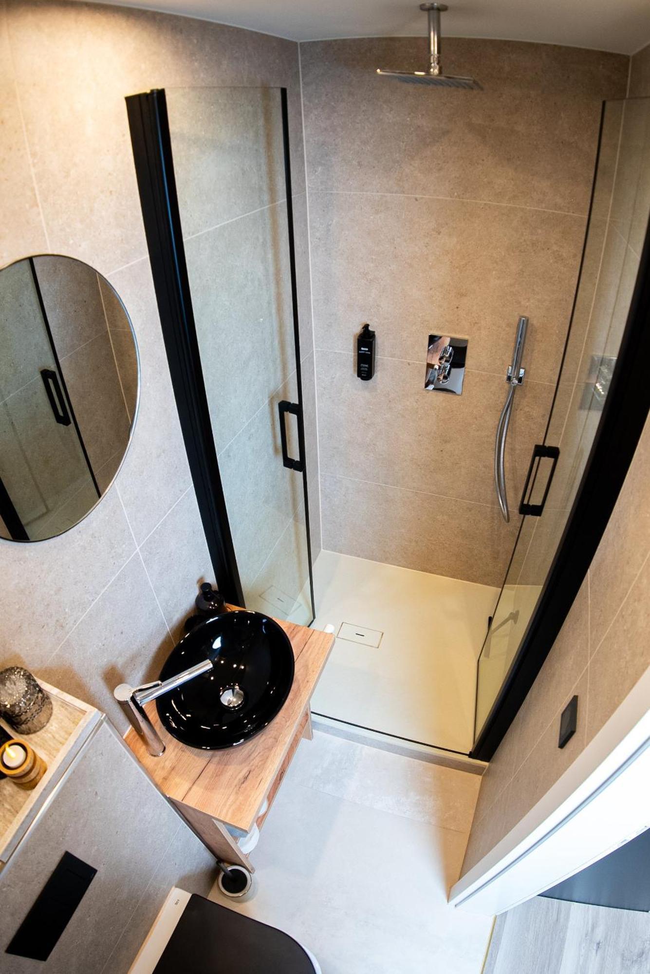 Angelinas Service Apartment 1 オーバーハウゼン エクステリア 写真